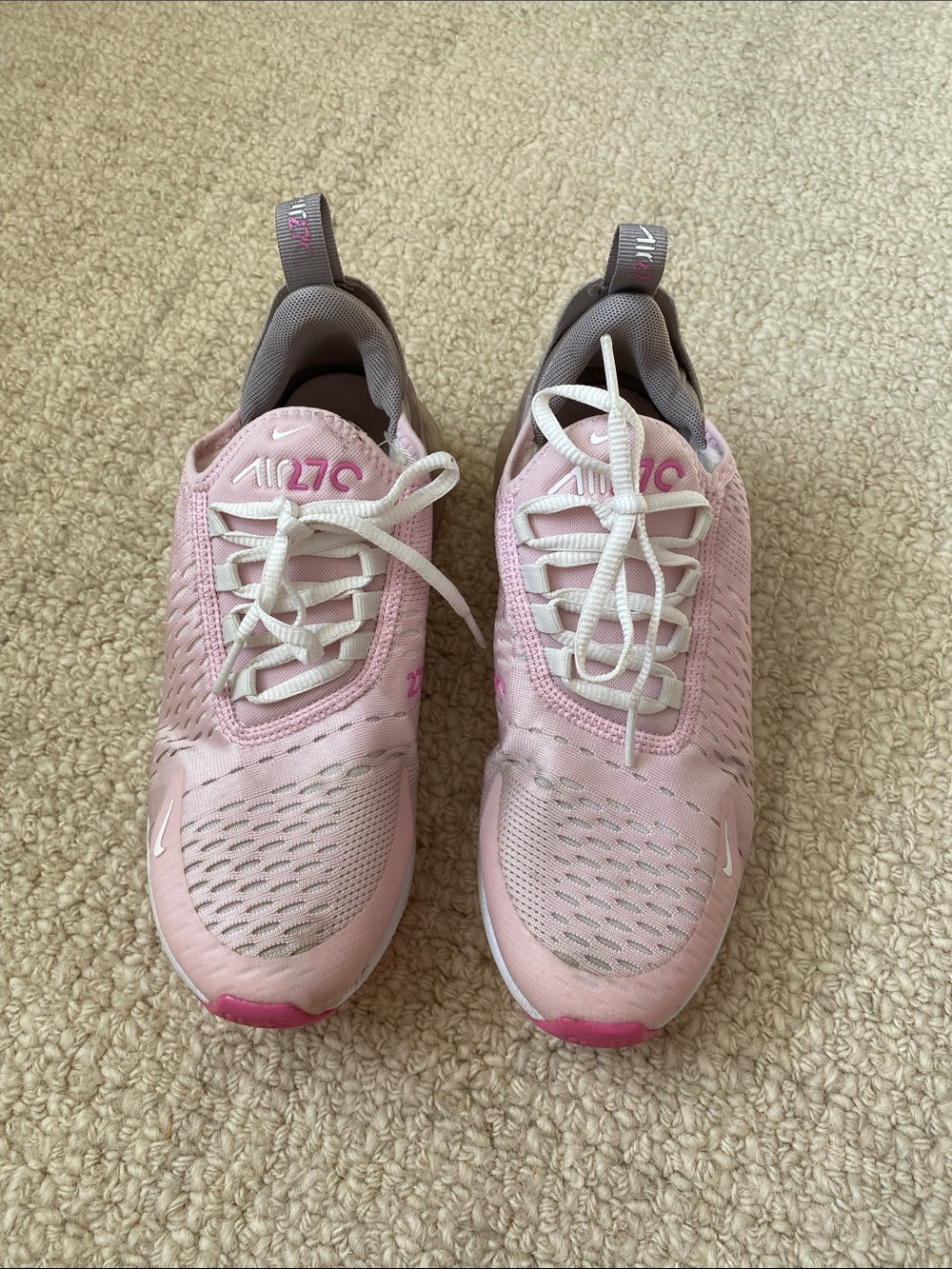 {Nike} Air270 Sneakers